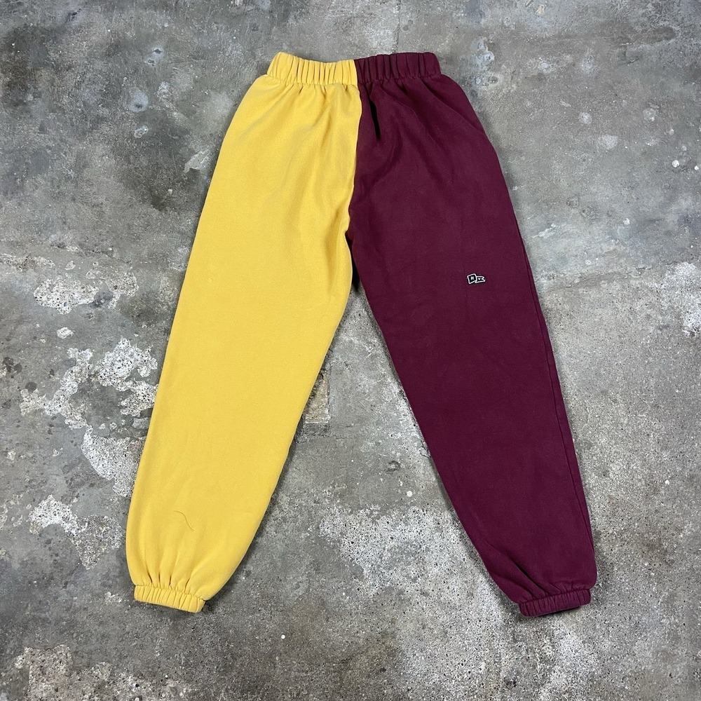 Central Michigan University Sweatpants Size Small Maroon Yellow Chippewas NCAA - Picture 3 of 7